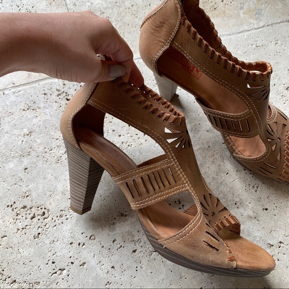 Pikolinos Leather Cut out Heeled Sandal - Picture 6 of 16